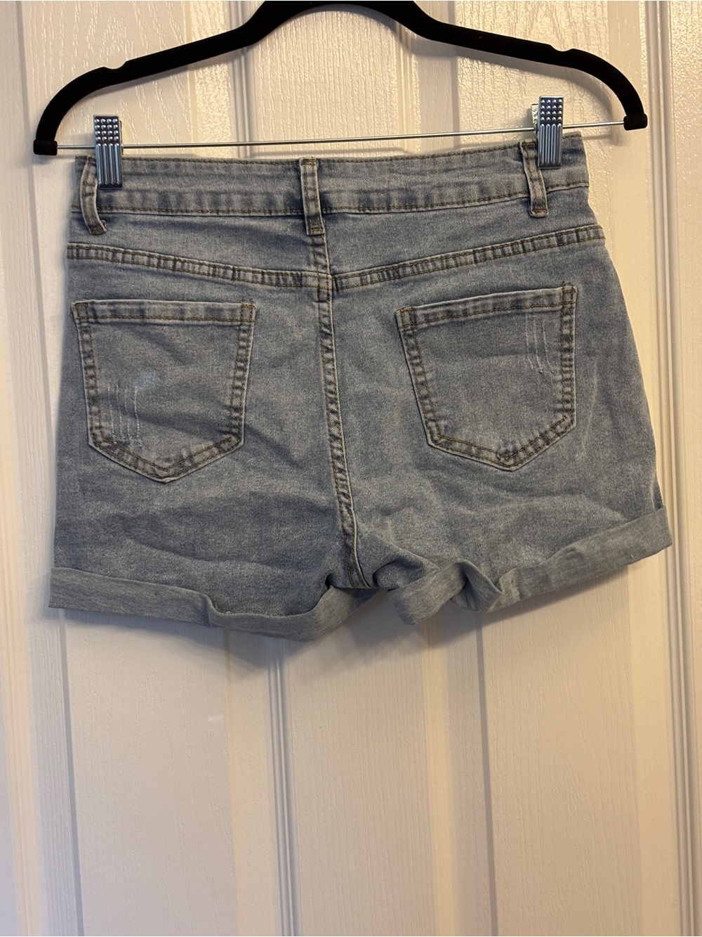 Cat Stack Graphic Tee & Cutoff Jean Shorts ~ Small Shirt & Medium Jean Shorts - Picture 7 of 15